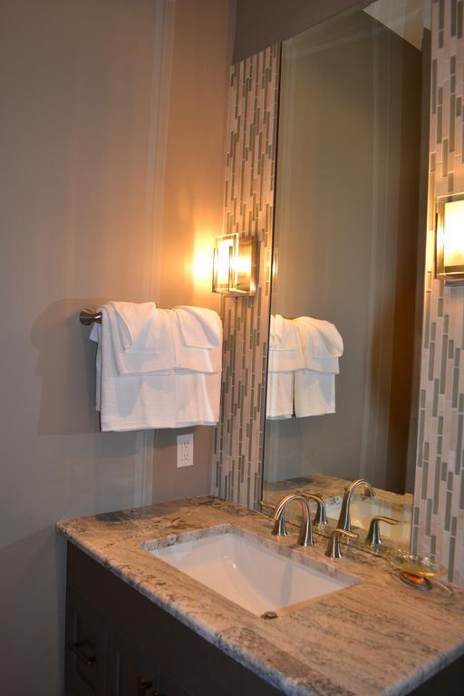 Radium Elk Park B & B Radium Hot Springs Room photo